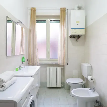 Realty Company Croce Roma