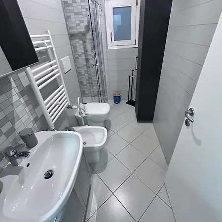 Realty Company Croce Daire Roma